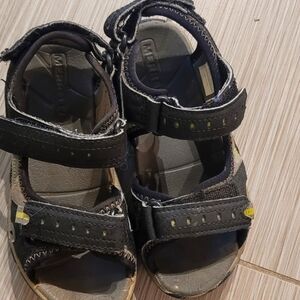 Boys sandals